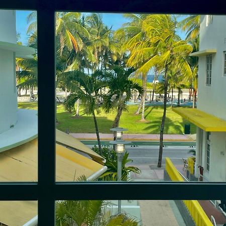 Beachfront Apt In Carlyle Hotel On Ocean Drive Μαϊάμι Μπιτς Εξωτερικό φωτογραφία