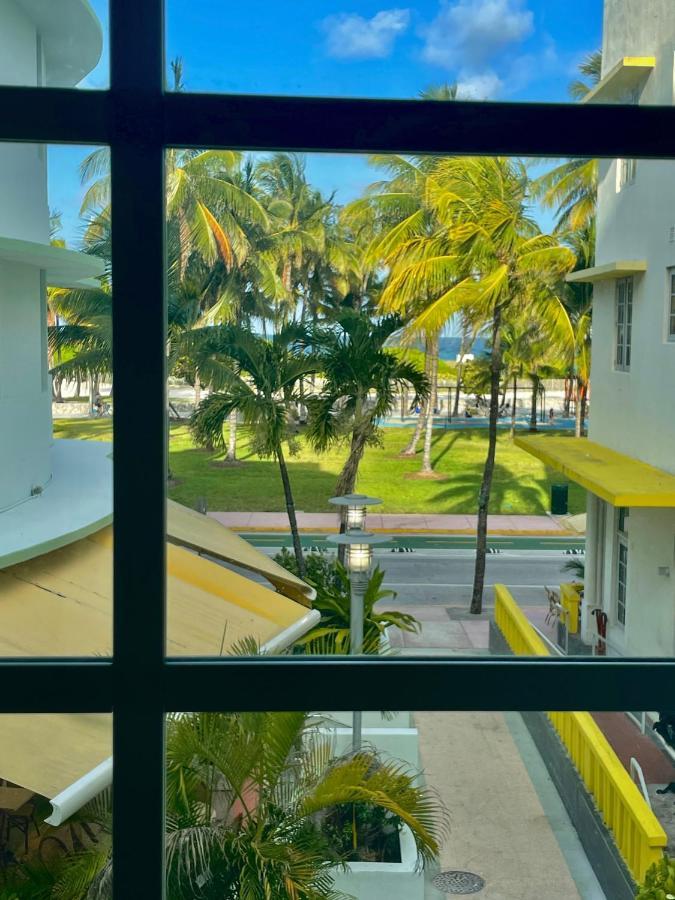 Beachfront Apt In Carlyle Hotel On Ocean Drive Μαϊάμι Μπιτς Εξωτερικό φωτογραφία